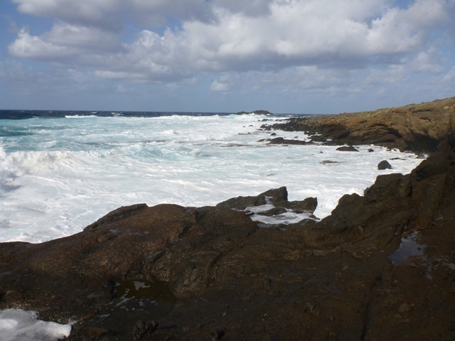 Ustica mare molto mosso allo Spalmatore